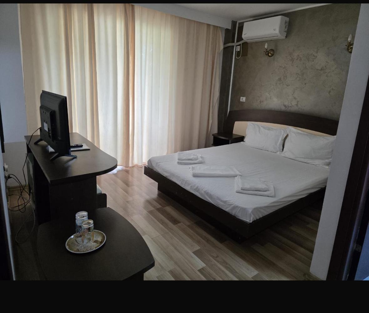 Pensiunea Andra Costineşti Exterior foto