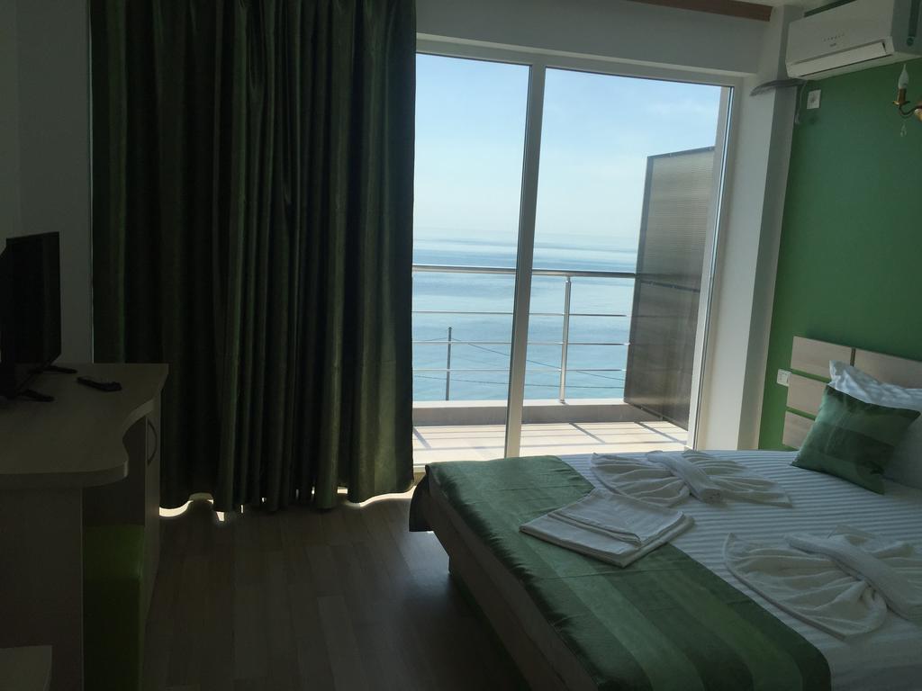 Pensiunea Andra Costineşti Exterior foto